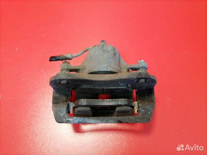 Суппорт передний левый Hyundai Solaris RB G4FA