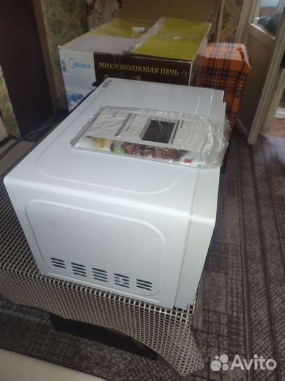 Микроволновая печь Midea