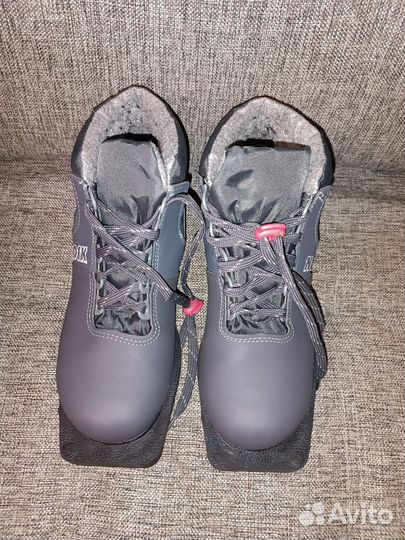 Лыжные ботинки Нордик 38р