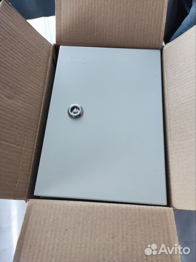 Щит распределительный навесной