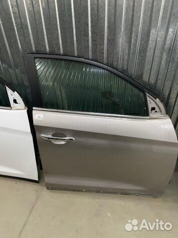 Хендай Туксон 3 Дверь передняя правая