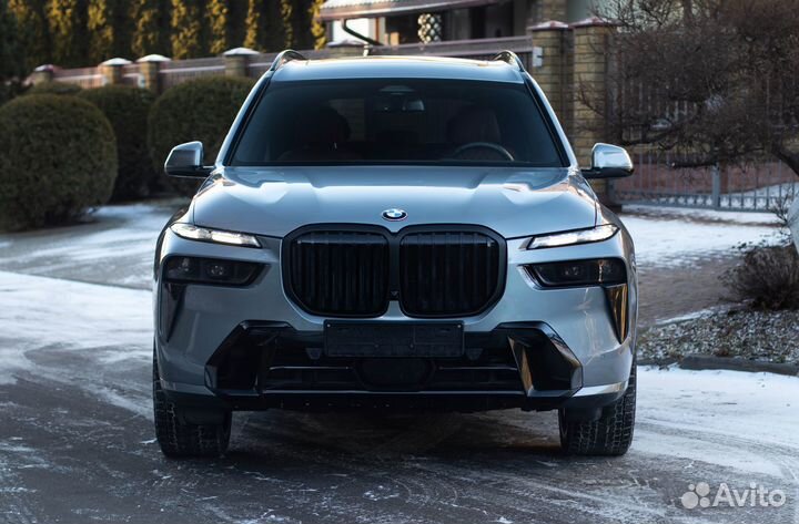 BMW X7 3.0 AT, 2024, 4 600 км