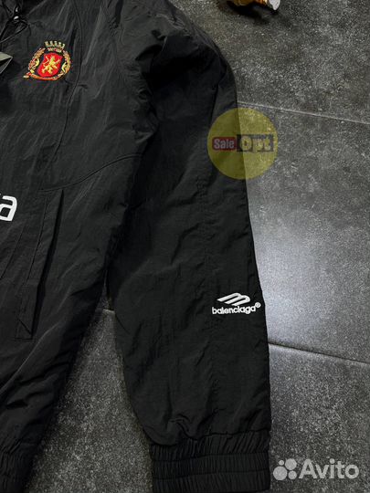 Ветровка Balenciaga