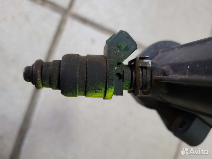 Рампа топливная skoda octavia 1 1,6 AKL