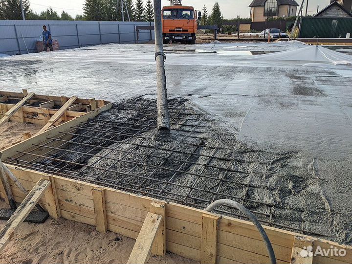 Заливка фундамента / Фундамент