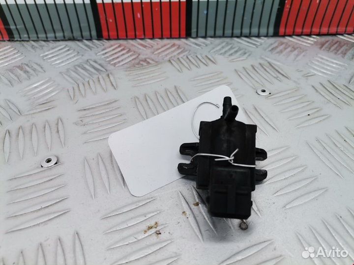 Клапан вакуумного управления Audi A3 8L 1998