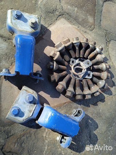 Колёсные болты Рено трафик