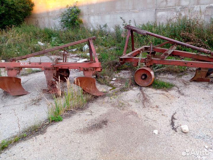 Плуг 5 корпусов