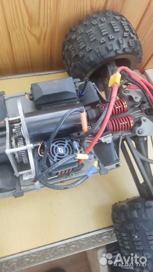 Traxxas Summit 1 8