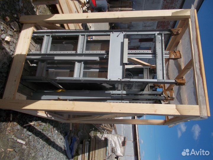 Продам грузовые лифты