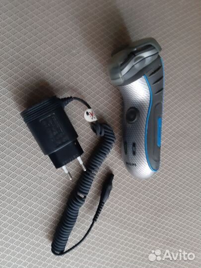 Электробритва philips