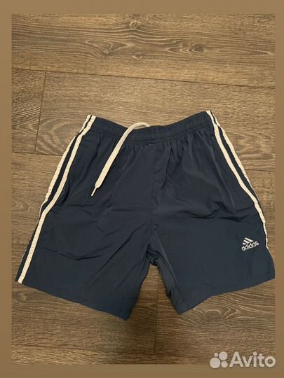 Женские шорты adidas