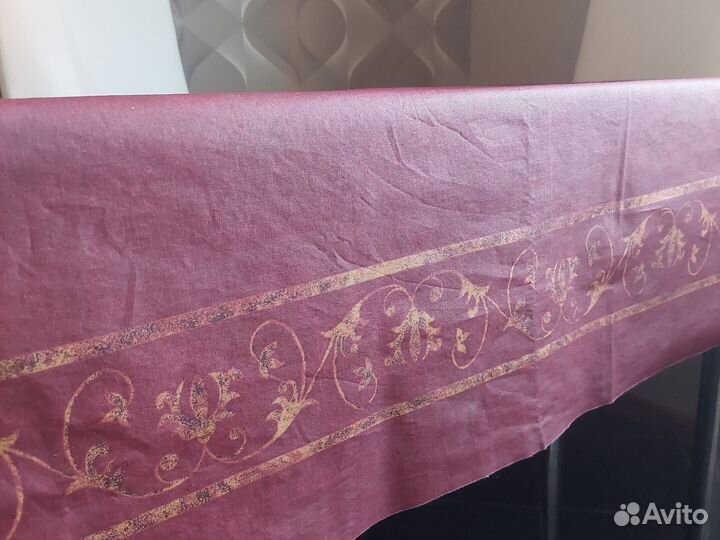 Скатерть тканевая водоотталкивающая 137х200 бордо