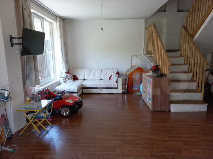 Дом 167 м² на участке 5,1 сот.