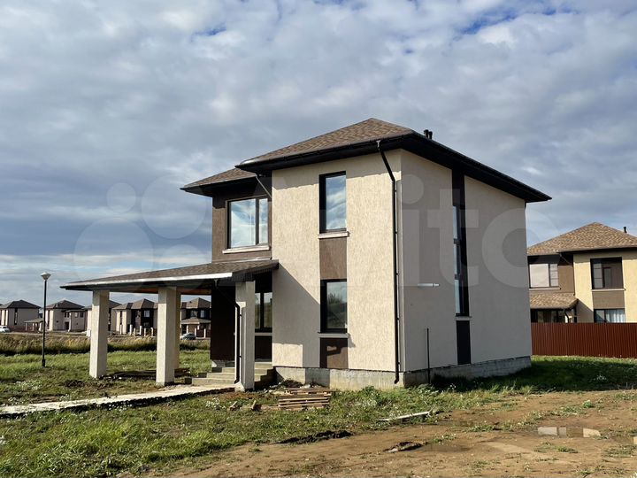 Коттедж 175 м² на участке 8,4 сот.