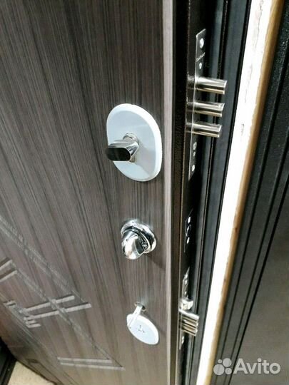 Дверь входная, 3х контурная Алмаз