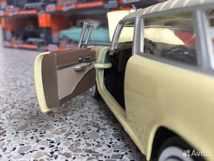 Модель автомобиля Chevy Nomad 1:24 кастом