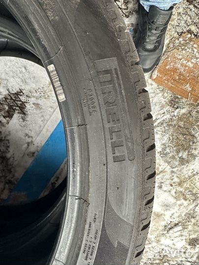 Pirelli Scorpion 275/40 R22