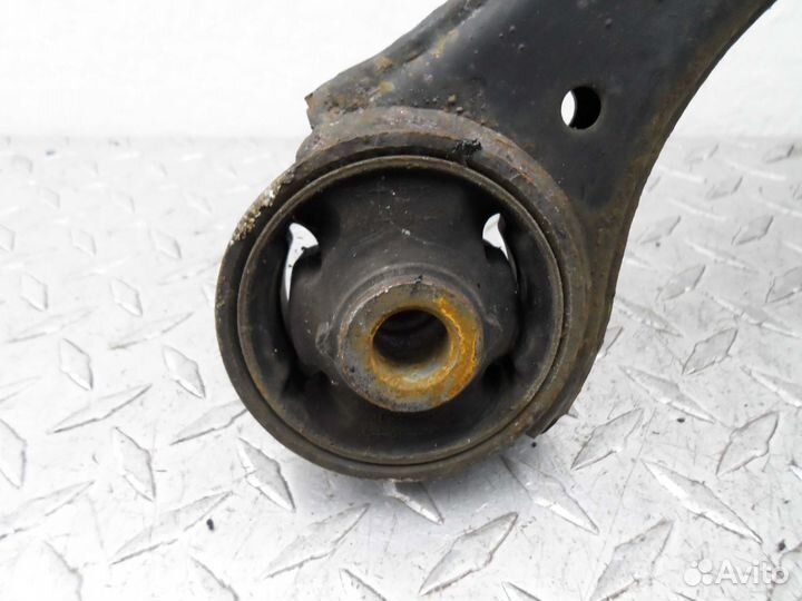 Рычаг передний правый нижний Hyundai Santa Fe 2 CM