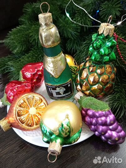 Елочные игрушки из стекла