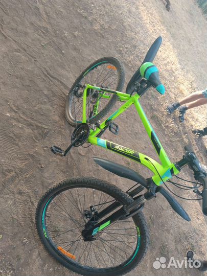 Велосипед рейсер