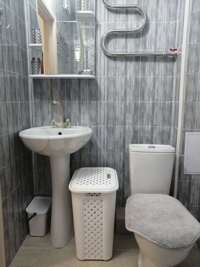 2-к. квартира, 61 м², 1/16 эт.