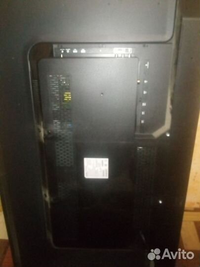 Продам телевизор на запчасти