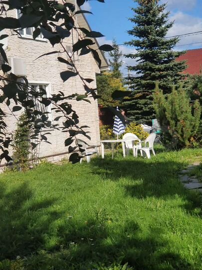 Дом 145 м² на участке 7,6 сот.