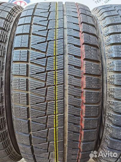Bridgestone Blizzak Revo GZ 235/50 R17 98V