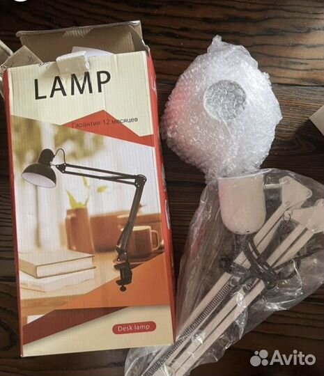 Лампа настоььная и две лампочки