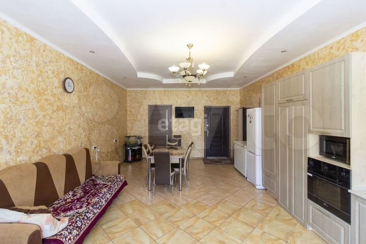 Дом 450 м² на участке 16 сот.