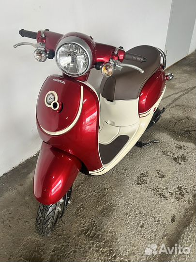 Скутер Honda giorno новый