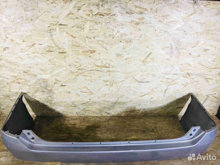 Бампер задний Дорест Nissan Elgrand E51 Серебродеф