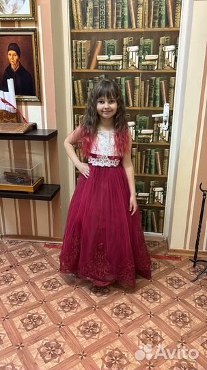 Платье на девочку
