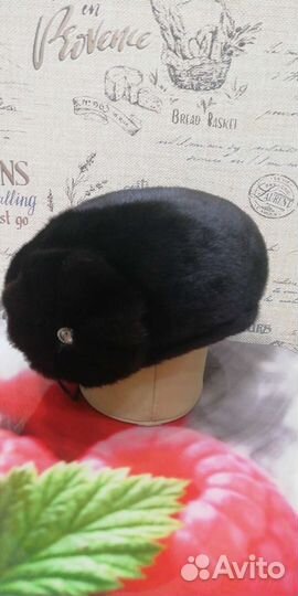 Шапка (берет) норковая Nafa Mink 54р