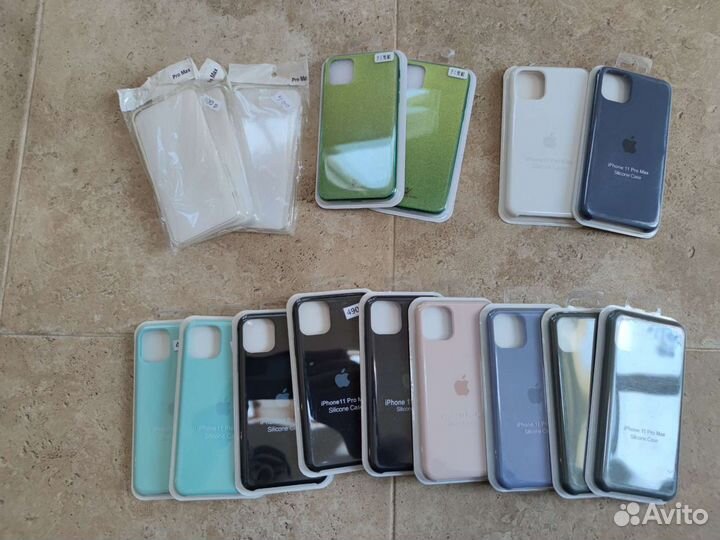 Чехлы на телефоны, ремешки на часы. Цена за всё