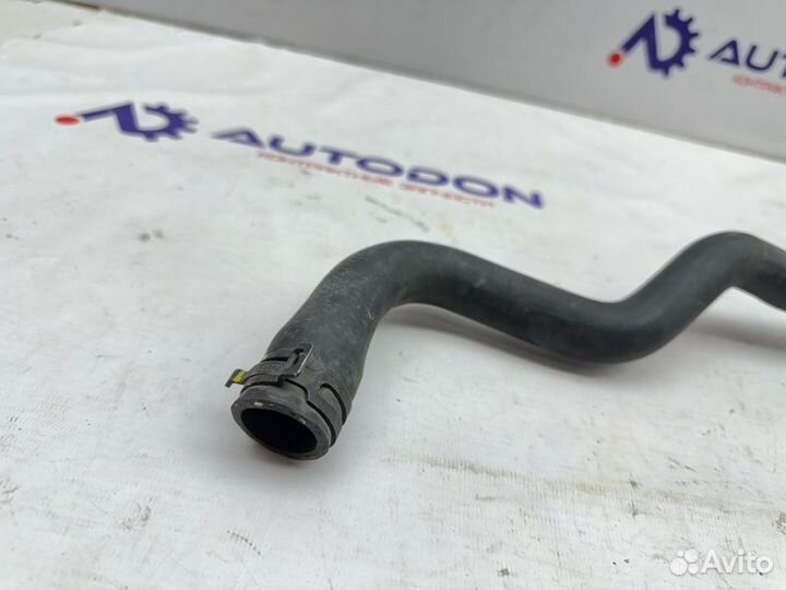 Патрубок системы охлаждения Mercedes C-Class W203