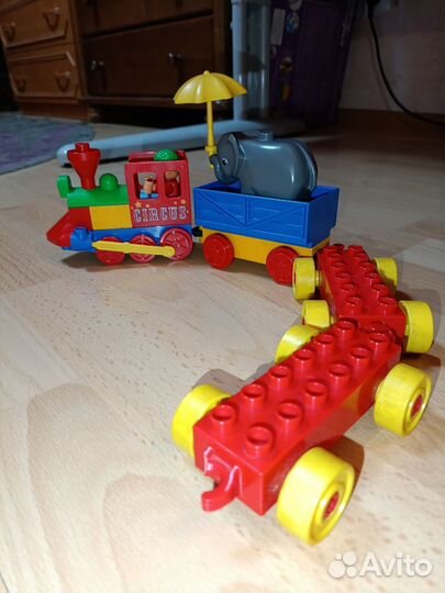Lego duplo цирковой паровозик