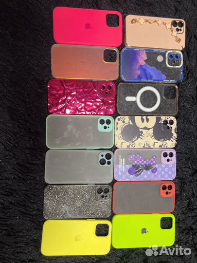 Чехлы на телефон iPhone 12