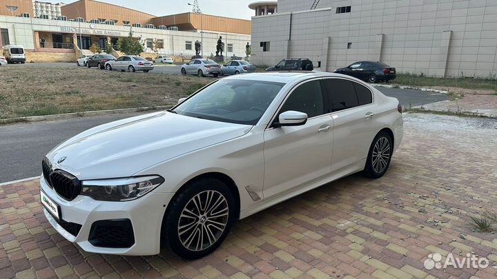 BMW 5 серия 3.0 AT, 2017, 140 200 км