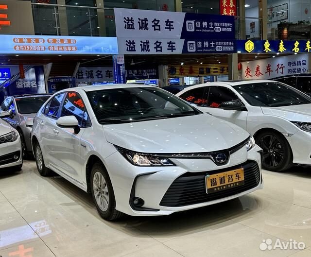 Toyota Corolla 1.8 CVT, 2022, 12 000 км