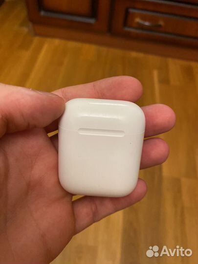 Беспроводные наушники apple airpods 1