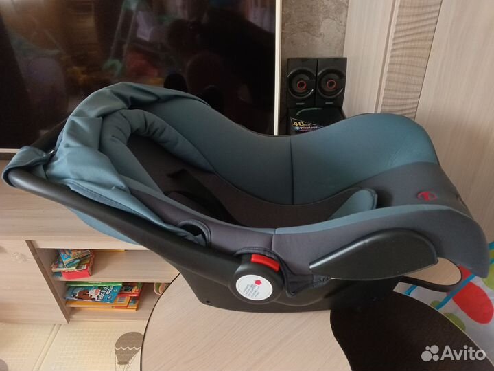 Автомобильное детское кресло