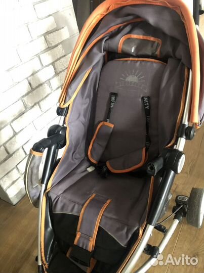 Прогулочная коляска