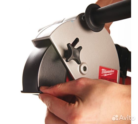 Штроборез Milwaukee WCE 30 4933383855