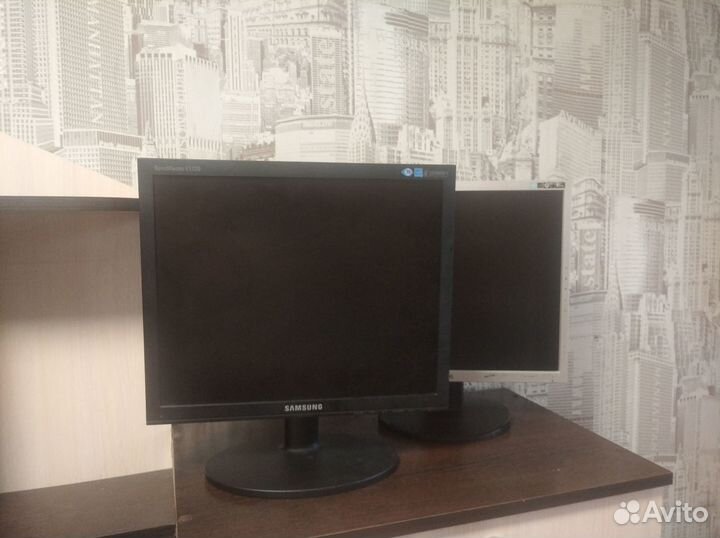 Продаю 2 монитора LG и Самсунг