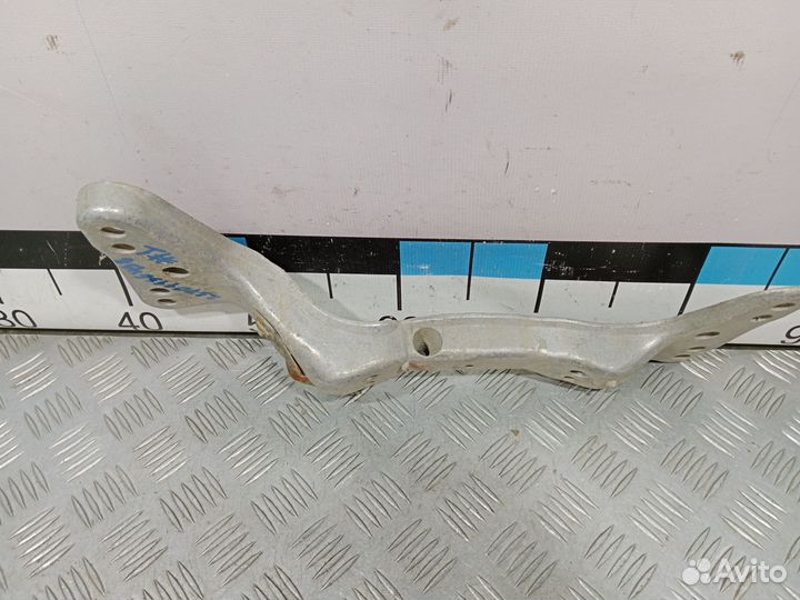 Б/У Кронштейн кпп E36