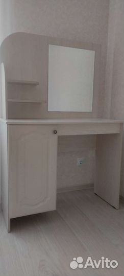 Туалетный столик