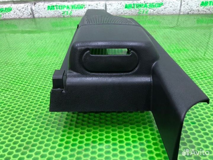 Крепление задней полки заднее левое LADA Kalina