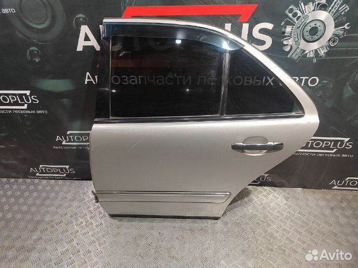 Дверь задняя левая Mercedes-Benz E230 2.3